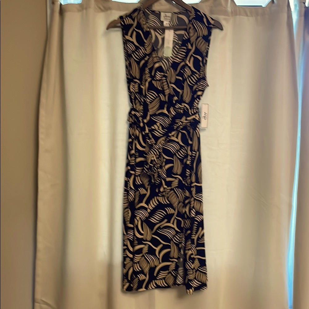 NWT faux wrap print dress